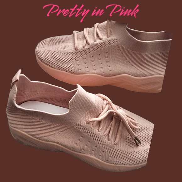 NWT!! Women's Trendy Fashion Laced Up Sporty Platform Pretty in Pink Shoes!!✨️🏃 - Picture 7 of 8
